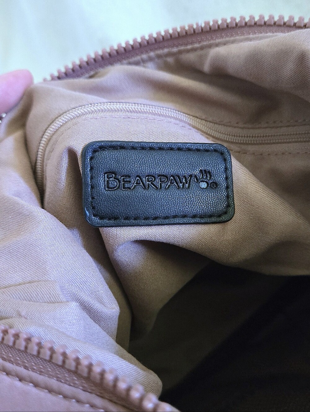 BearPaw Brown🤎 Shoulder Bag👜 - NWT - Picture 11 of 16